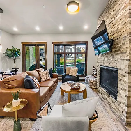 Blackstone 106 By Skyrun Park City
